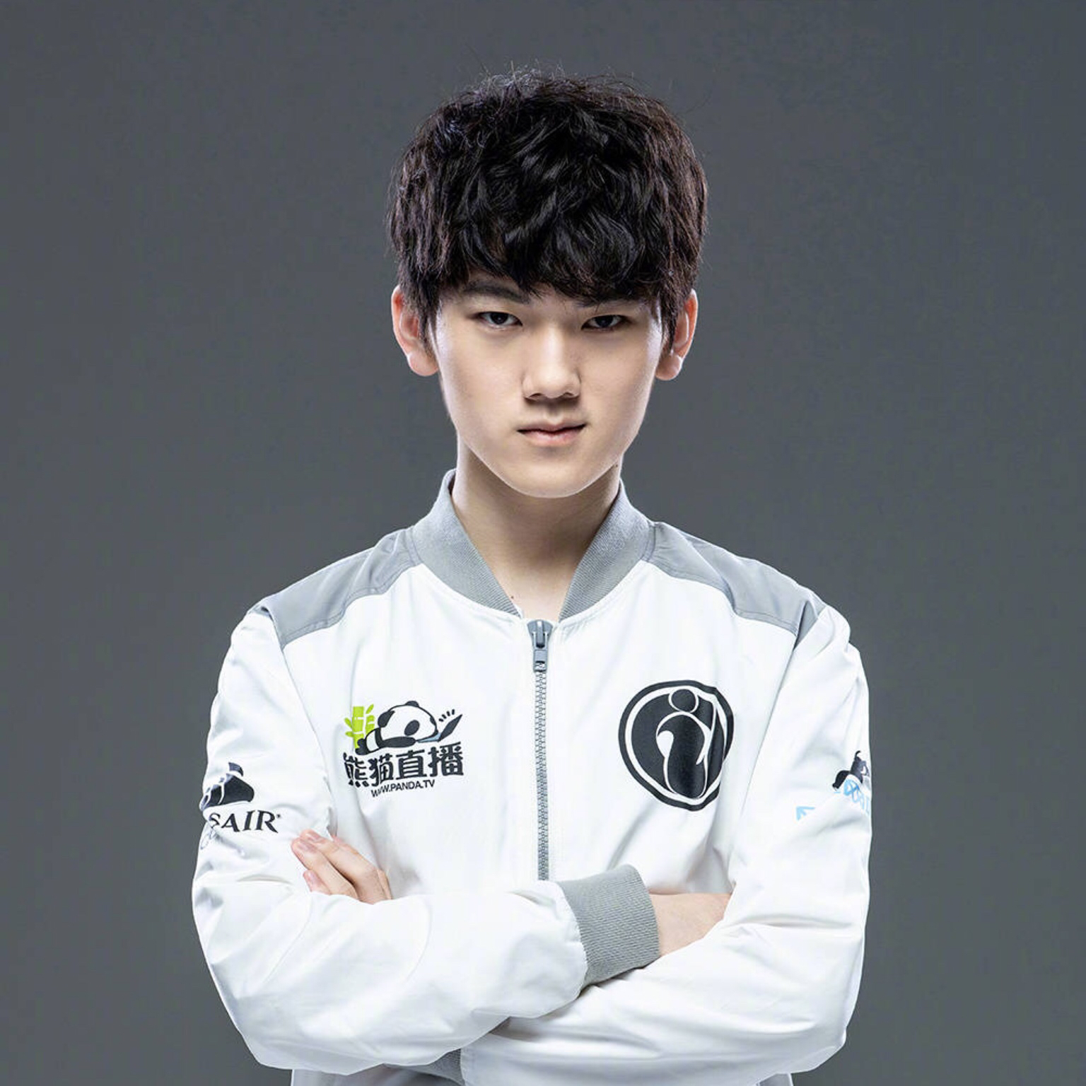 JackeyLove回归赛场，败北首场状态亮眼，IG观众沸腾！的简单介绍